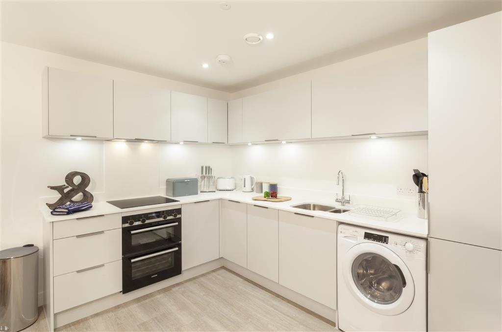 5 Putsborough - Luxury Apartment At Byron Woolacombe, Only 4 Minute Walk To Woolacombe Beach! Экстерьер фото